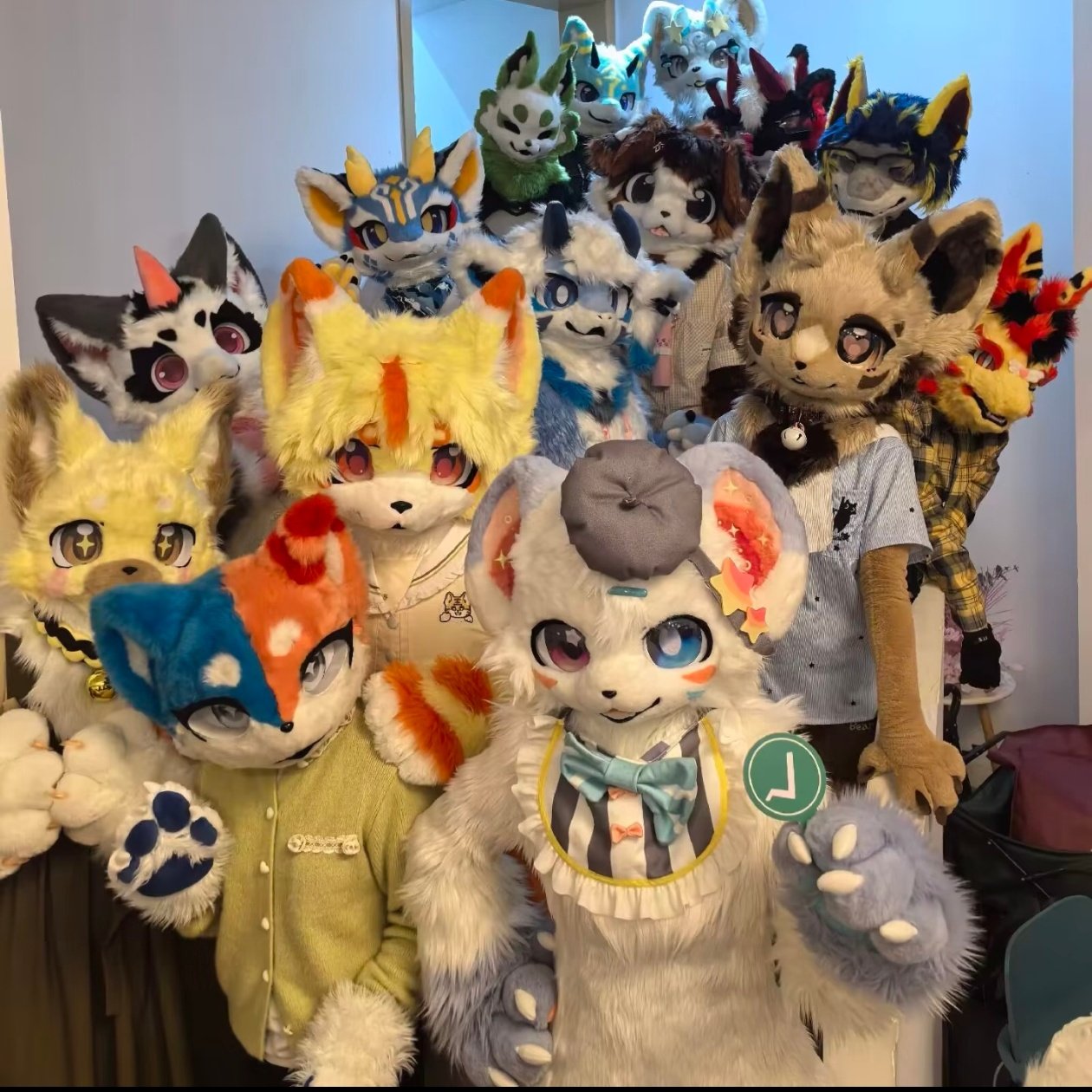 @huskywaves